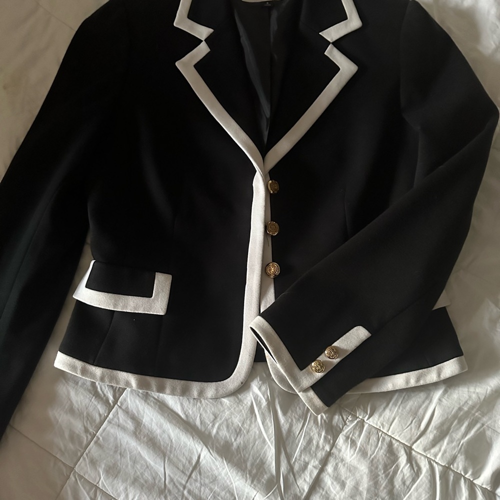 🌹 Tahari Blazer size 6 ✨ - Picture 5 of 5